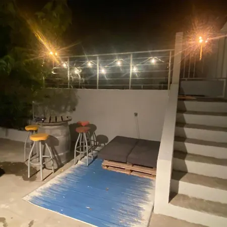 Avec Piscine